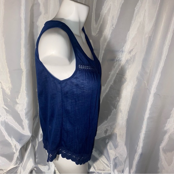 Signature I Studio, Size Medium, Navy Blue’ish, Lightweight, Sleeveless Top - Picture 6 of 11